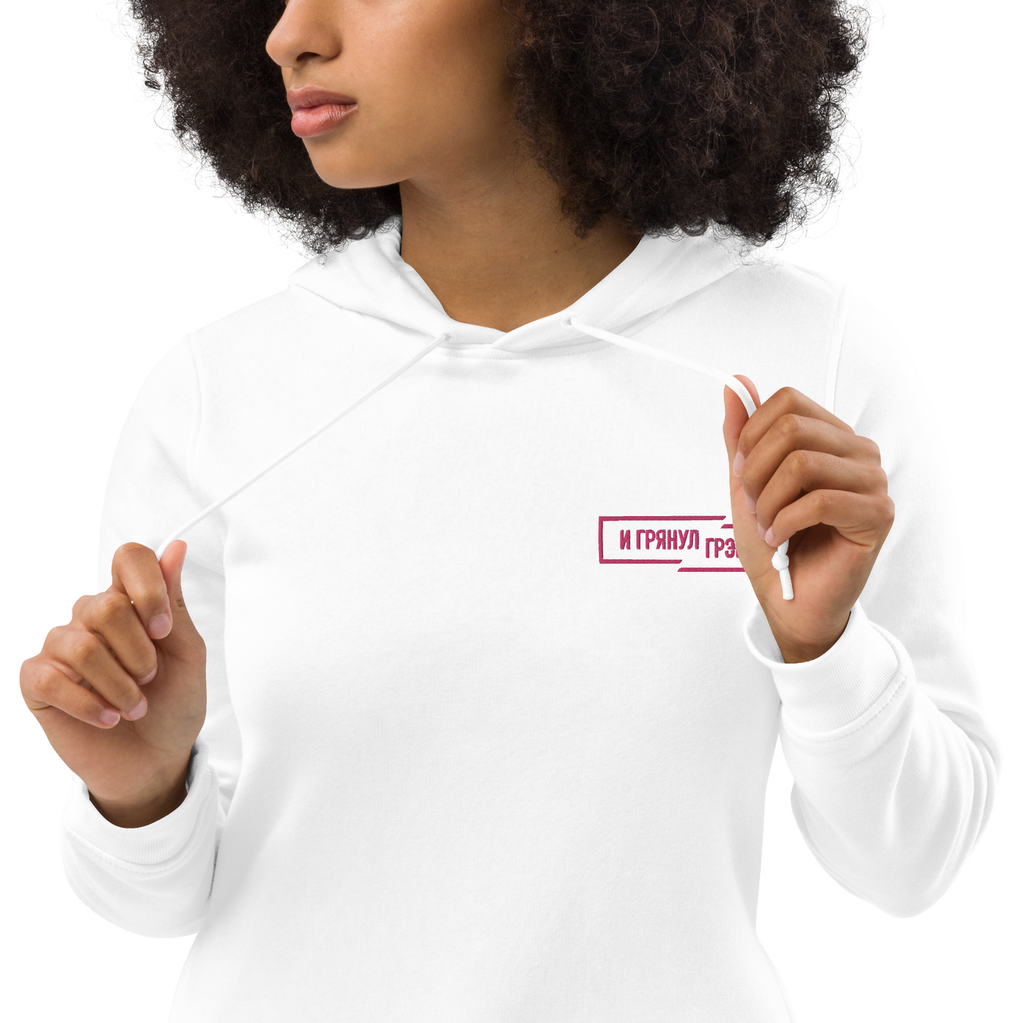 Женское худи с вышивкой приталенного кроя