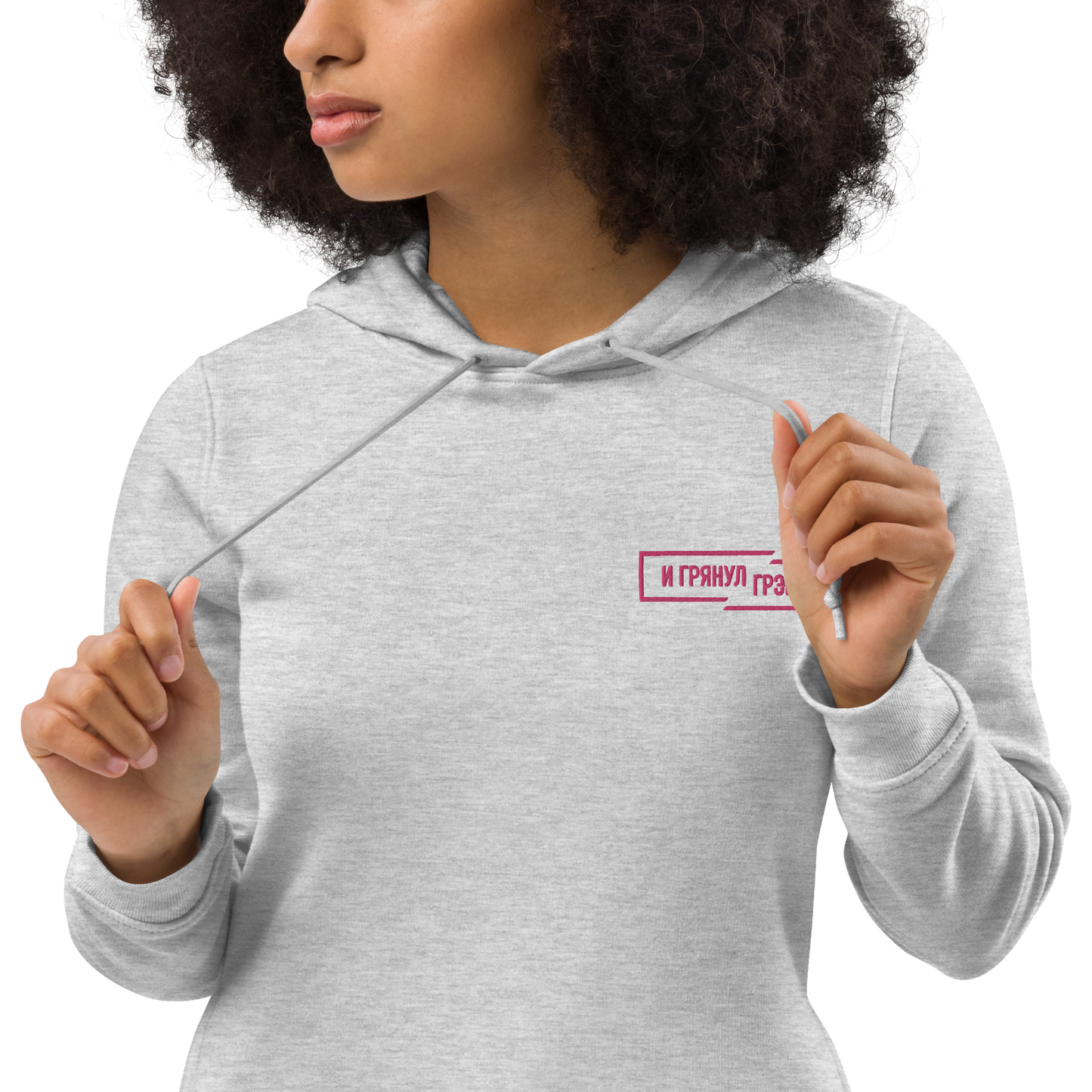 Женское худи с вышивкой приталенного кроя